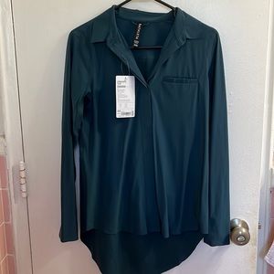 NWT Athleta Urbanite Top